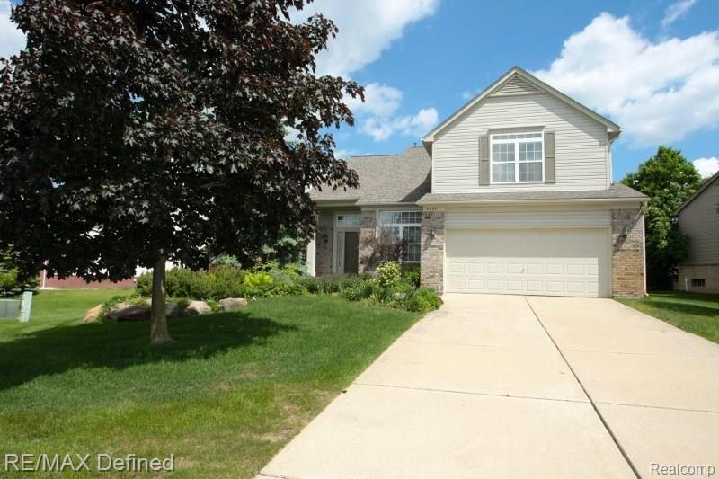 3700 Briarbrooke Lane Rochester, MI 48306 - Photo 2 of 37 Front2.jpg