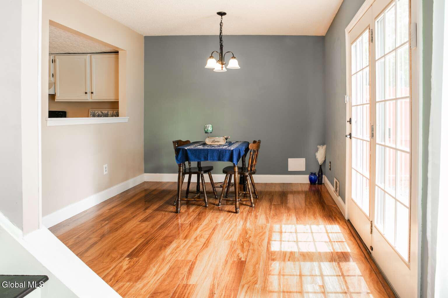 13 Rugby Road Bethlehem, NY 12159 - Photo 4 of 18 Zhang.4