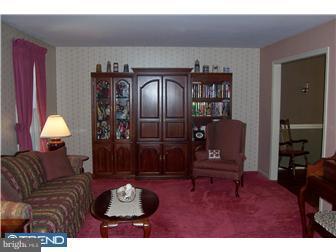 2873 Defford Road Norristown, PA 19403 - Photo 6 of 12 Living Room