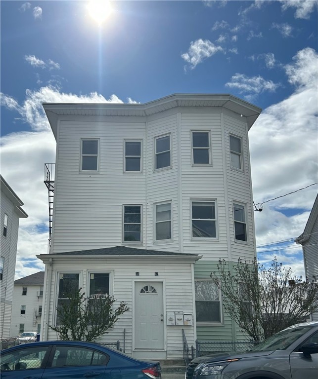 38 Larch Street, Unit 2 Pawtucket, RI 02860 - Photo 1 of 10