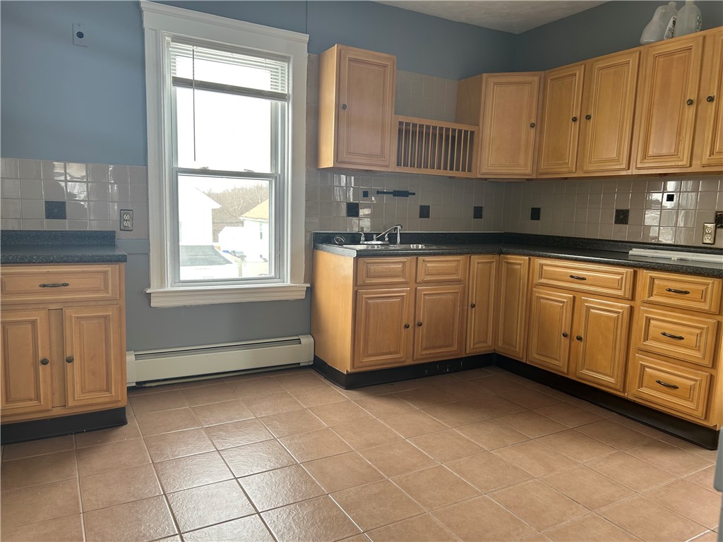 38 Larch Street, Unit 2 Pawtucket, RI 02860 - Photo 6 of 10