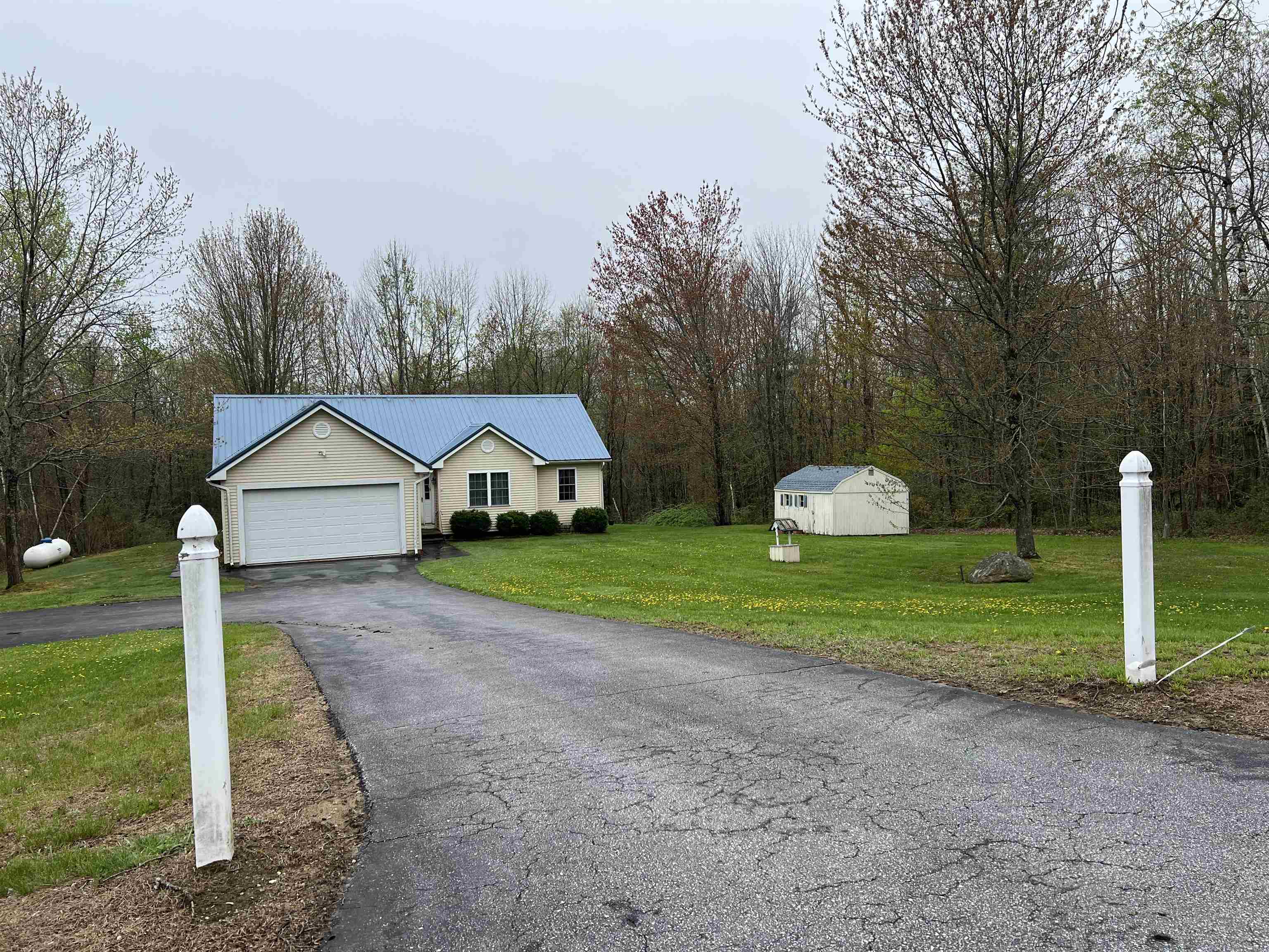 231 Bow Lake Road Barnstead, NH 03218 - Photo 3 of 39
