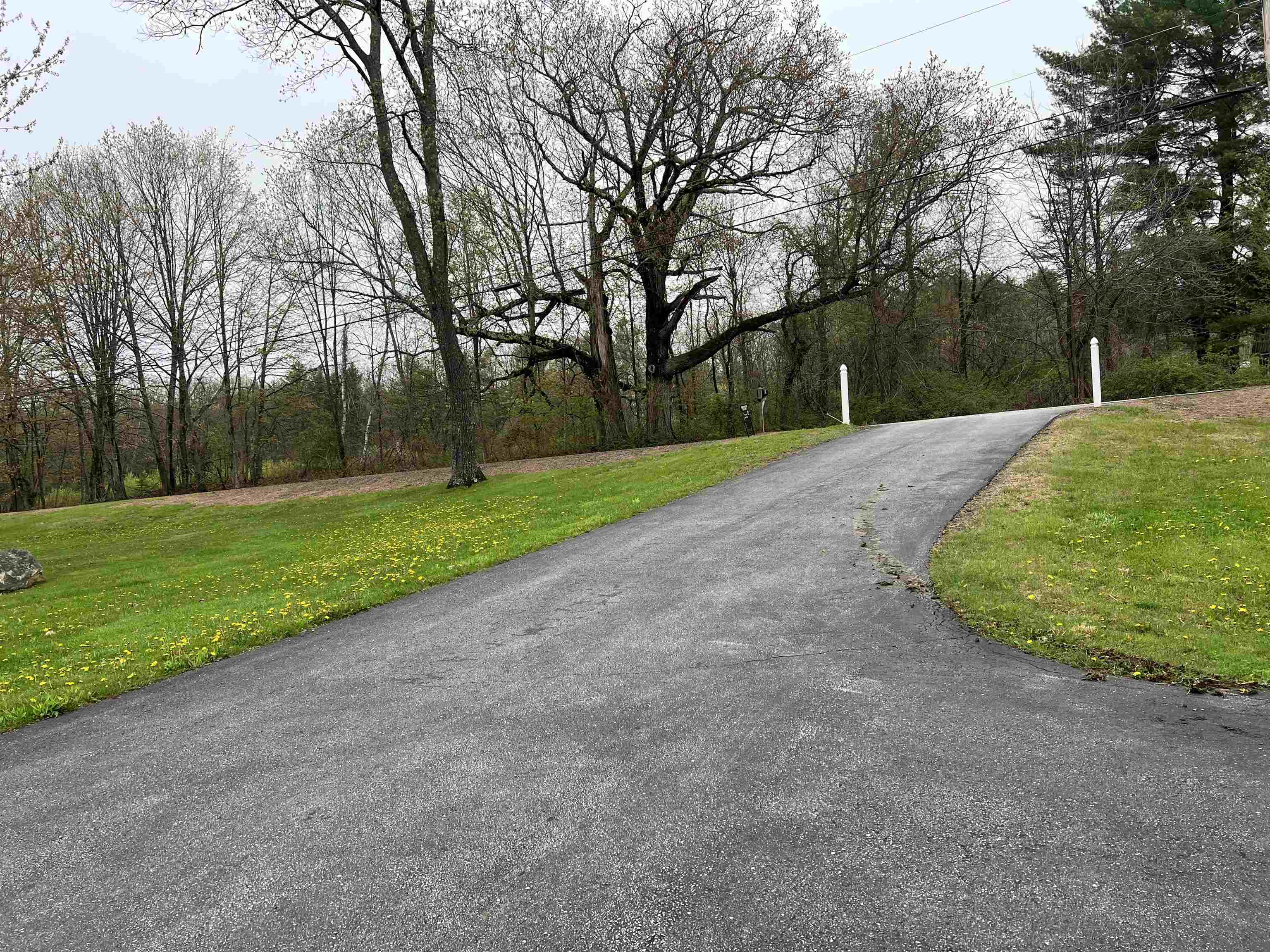 231 Bow Lake Road Barnstead, NH 03218 - Photo 4 of 39