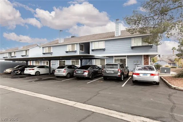 $1,195 | 5370 Angler Circle, Unit 202, Las Vegas, NV 89122