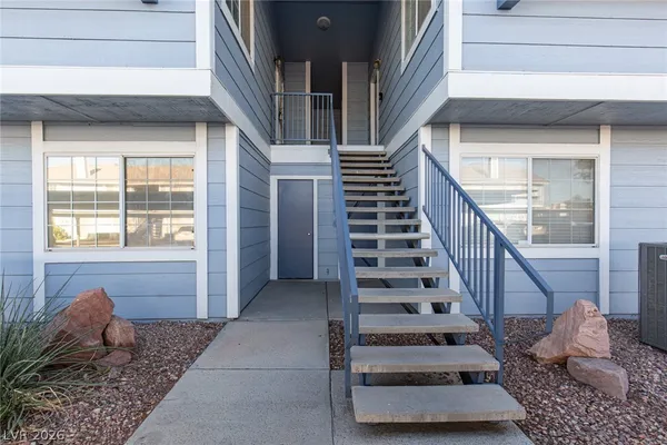 $1,100 | 5370 Angler Circle, Unit 202, Las Vegas, NV 89122