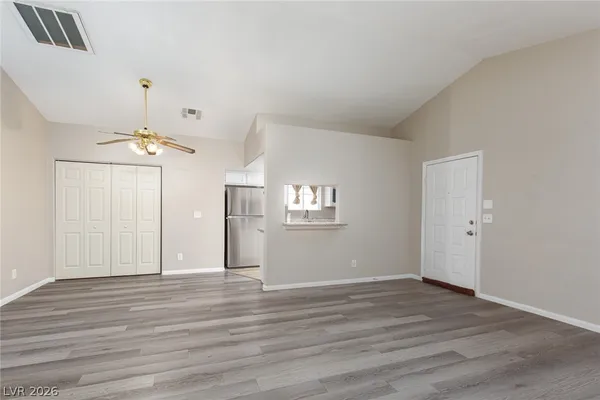 $1,100 | 5370 Angler Circle, Unit 202, Las Vegas, NV 89122
