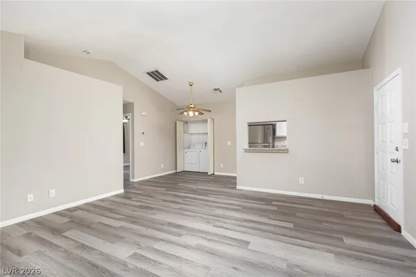 $1,100 | 5370 Angler Circle, Unit 202, Las Vegas, NV 89122