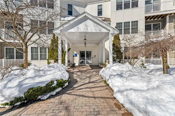$499,900 | 301 Church Street, Unit 103, South Kingstown, RI 02879