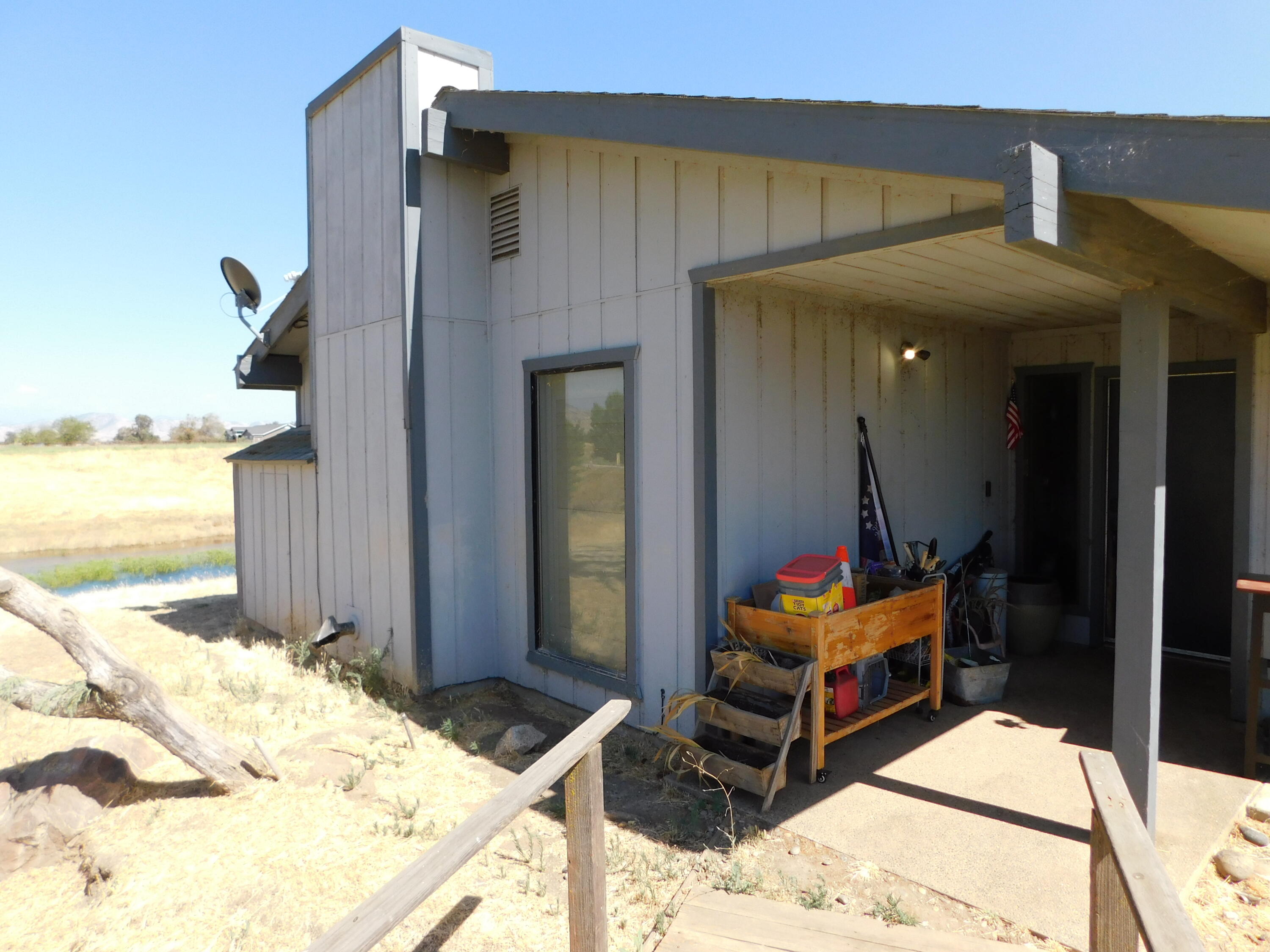 20367 Goodfellow Avenue Reedley, CA 93654 - Photo 32 of 123 320