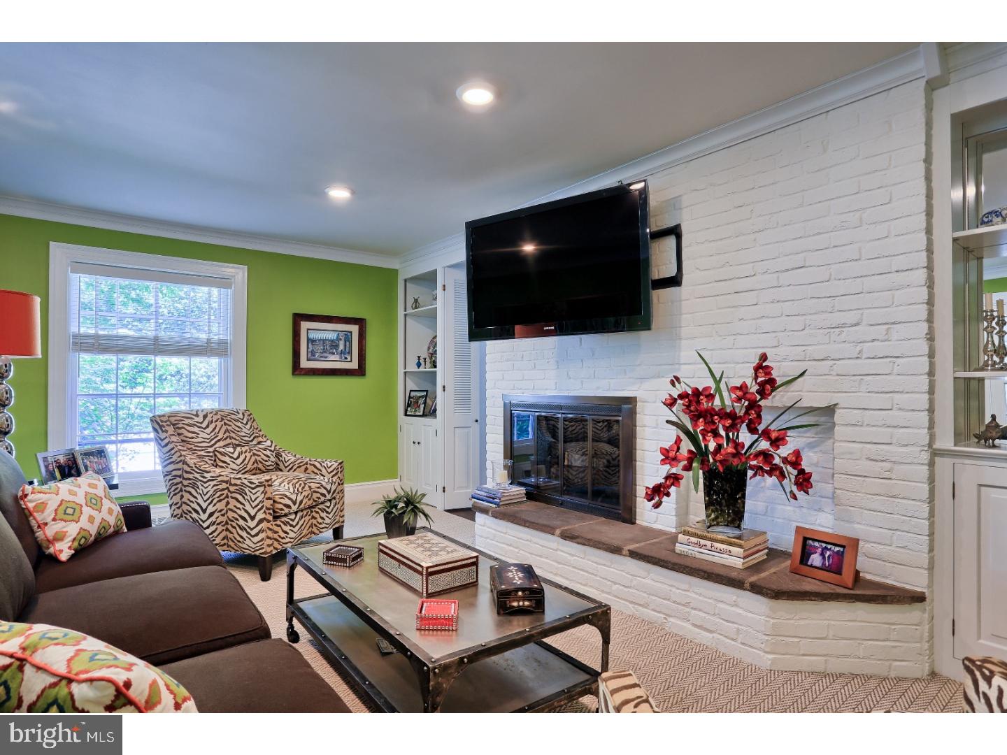 1306 Meadowbrook Road Lancaster, PA 17603 - Photo 6 of 29 Gallery Image 6