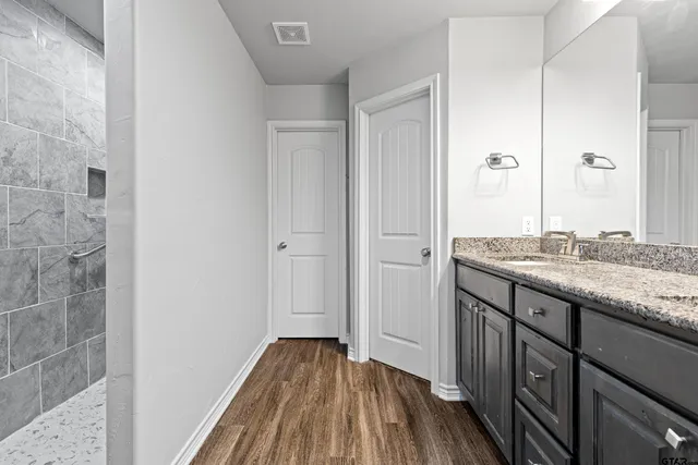 $280,000 | 302 Collins Avenue, Longview, TX 75605