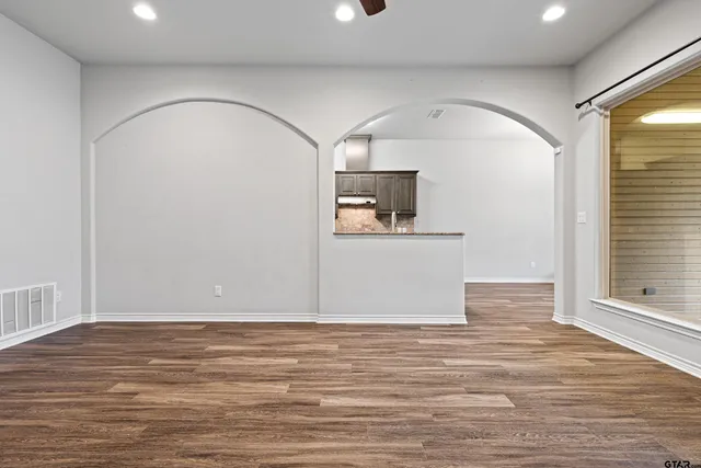 $280,000 | 302 Collins Avenue, Longview, TX 75605