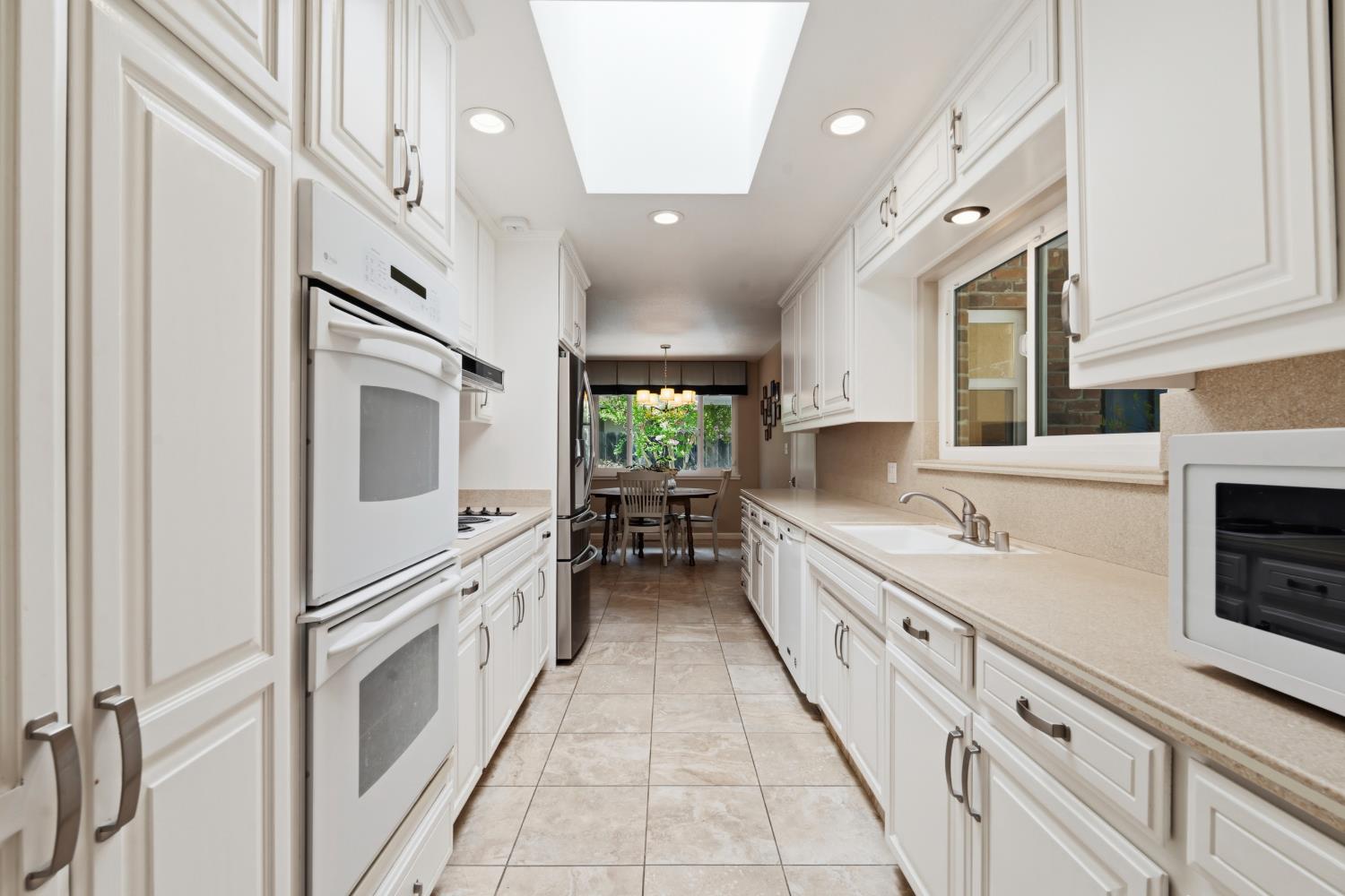 2501 Ridgewood Court Modesto, CA 95350 - Photo 17 of 41