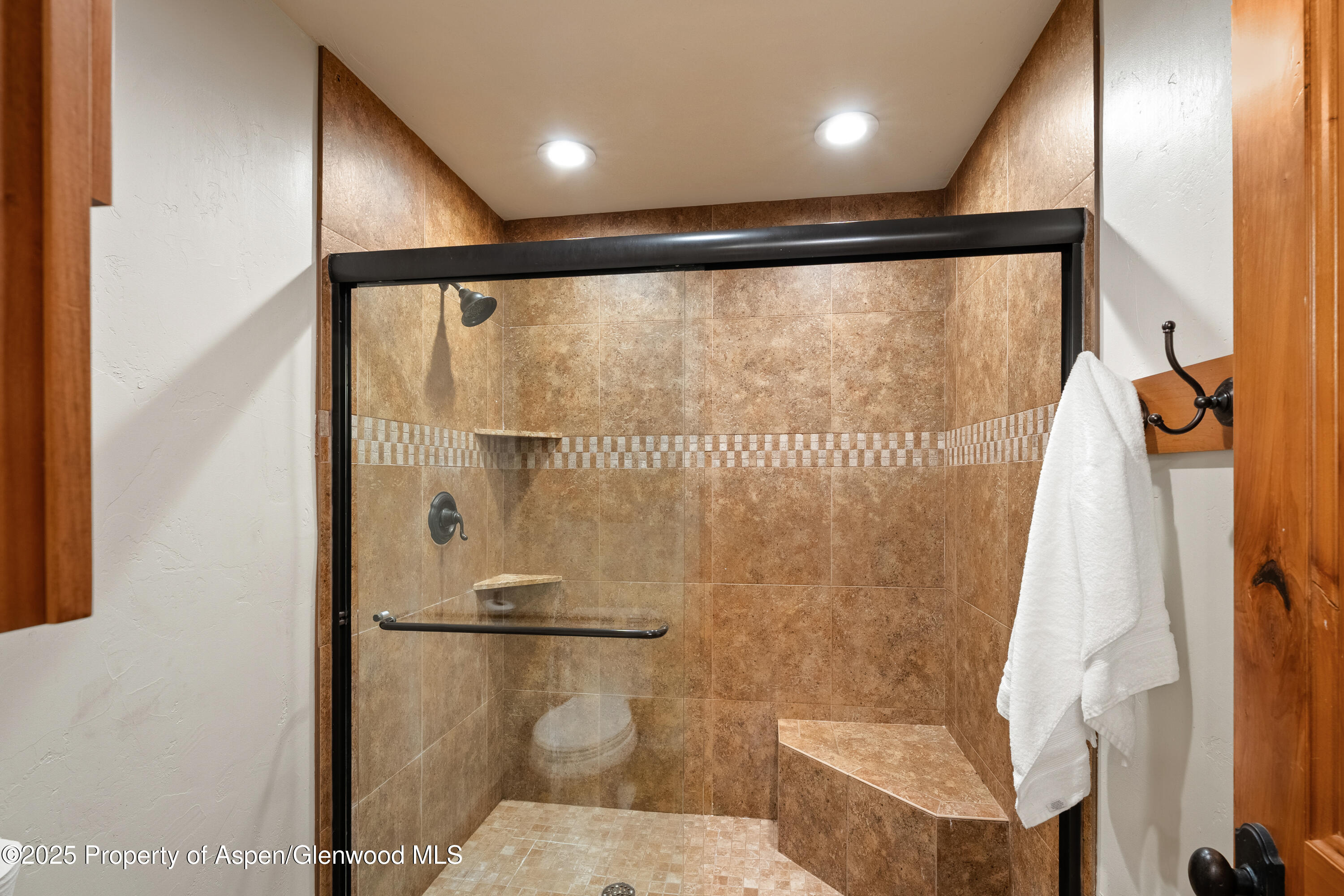 621 Elk Run Road New Castle, CO 81647 - Photo 30 of 61 Bathroom 3 - Upstairs