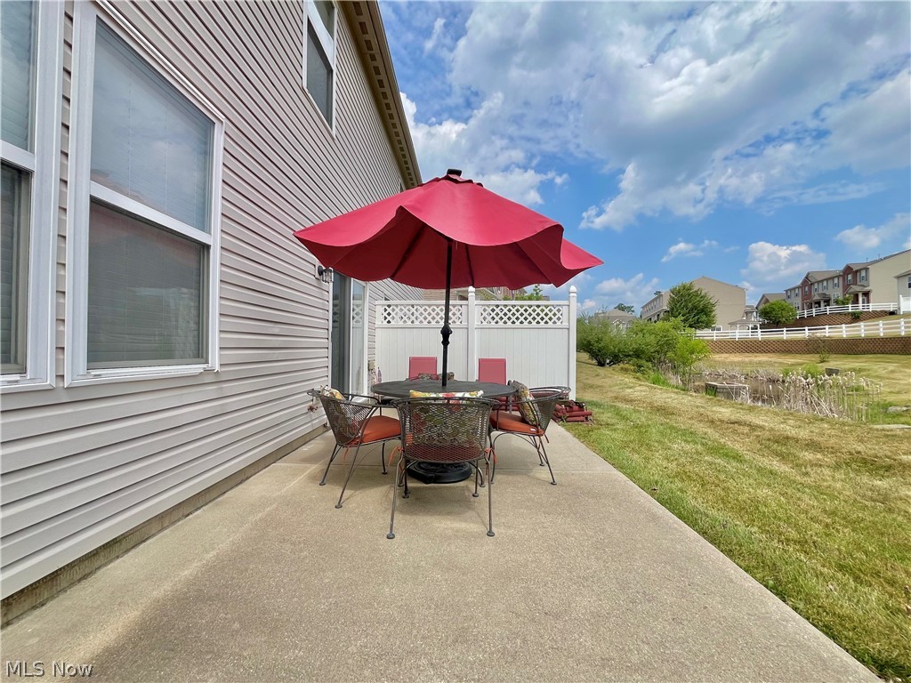 991 Croghan Way Akron, OH 44321 - Photo 24 of 25 Rear patio