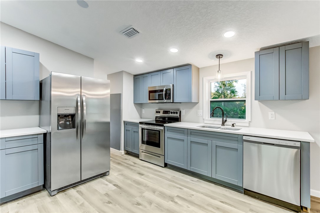 12833 Lanier Road Jacksonville, FL 32226 - Photo 2 of 33 Gallery Image 2