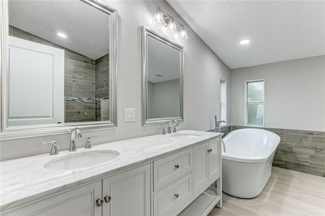12833 Lanier Road Jacksonville, FL 32226 - Photo 3 of 33 Gallery Image 3