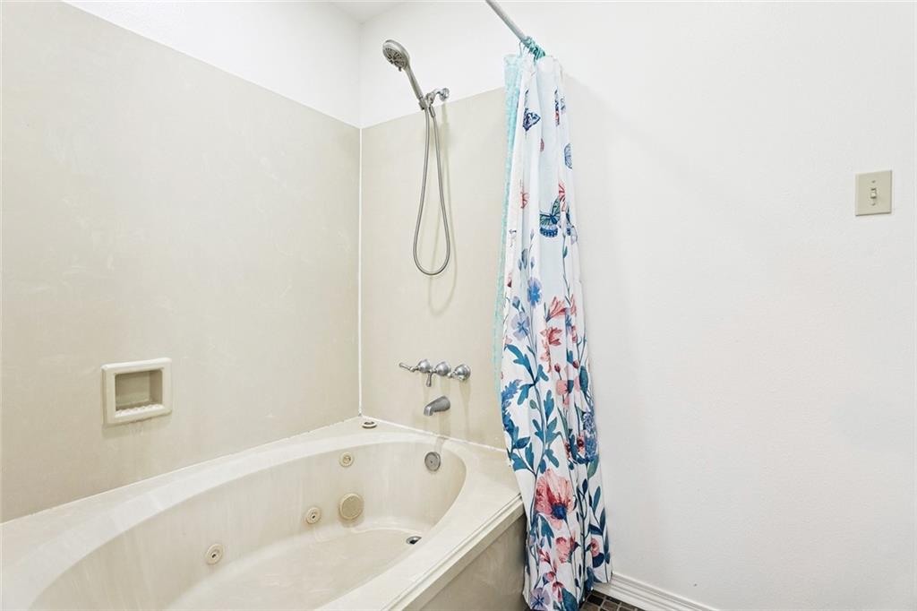 655 Colbert Street, Unit 24 Mandeville, LA 70448 - Photo 9 of 18