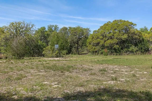 $1,250,000 | 1800 County Road 122, Hallettsville, TX 77964