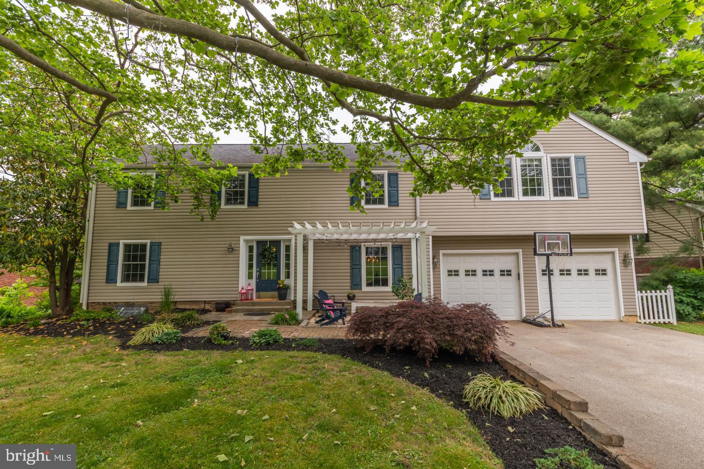 523 Enfield Road Oreland, PA 19075 - Photo 1 of 51 Gallery Image 1