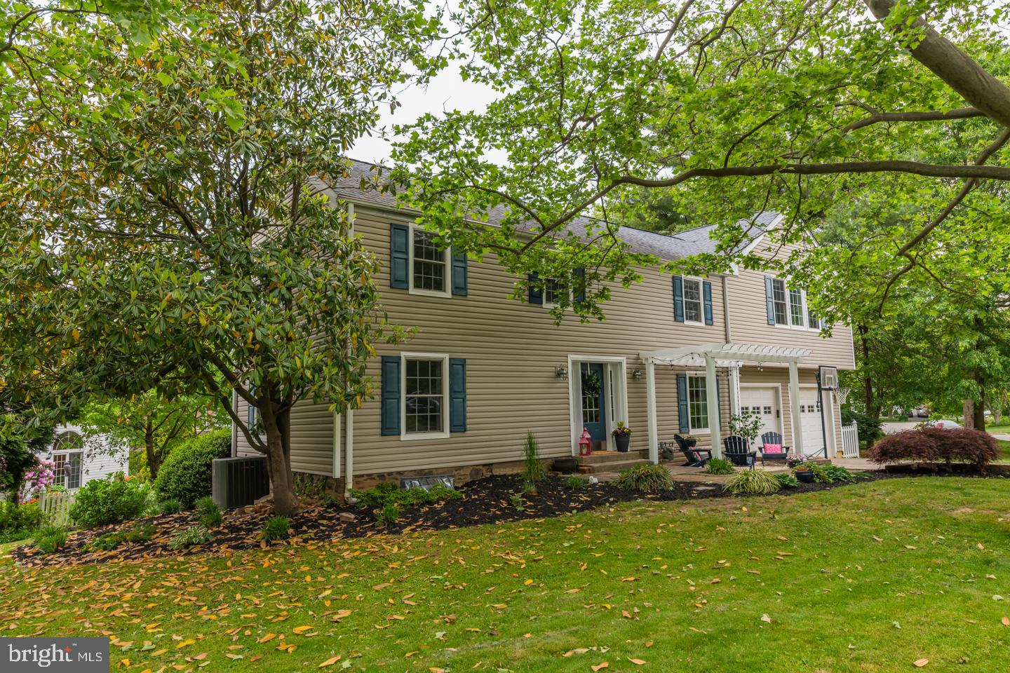 523 Enfield Road Oreland, PA 19075 - Photo 5 of 51 Gallery Image 5