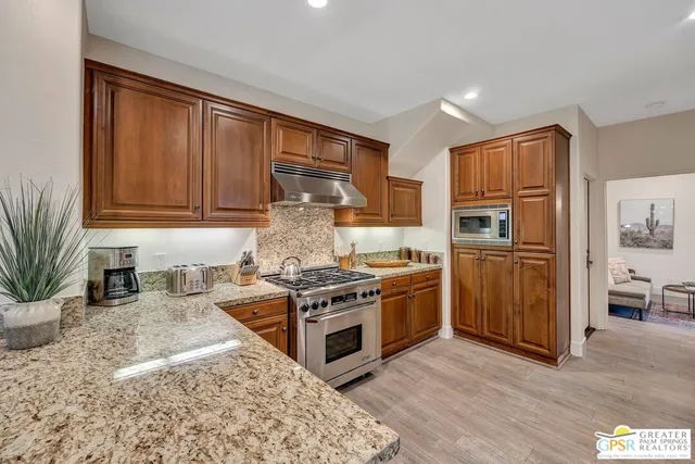 $9,900 | 392 Villaggio South, Palm Springs, CA 92262