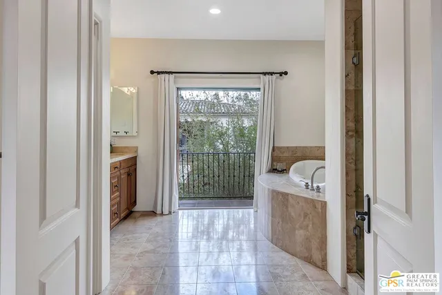 $9,900 | 392 Villaggio South, Palm Springs, CA 92262