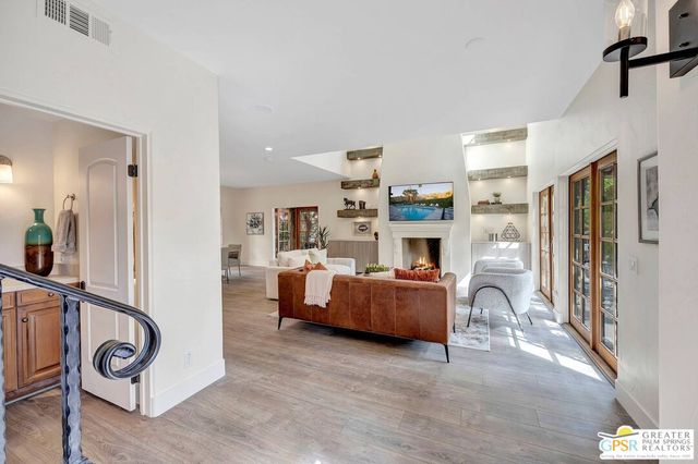 $9,900 | 392 Villaggio South, Palm Springs, CA 92262