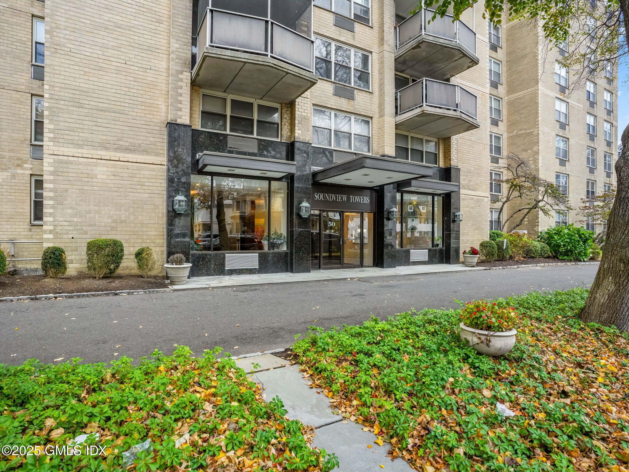 50 Glenbrook Road, Unit 4B Stamford, CT 06902 - Photo 26 of 29 42-web-or-mls-50-glenbrook-rd-unit-4b