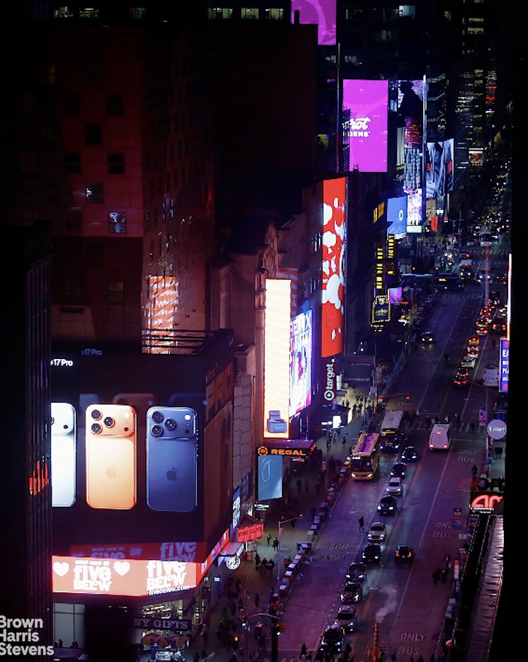 350 West 42nd Street, Unit 23F Manhattan, NY 10036 - Photo 11 of 12