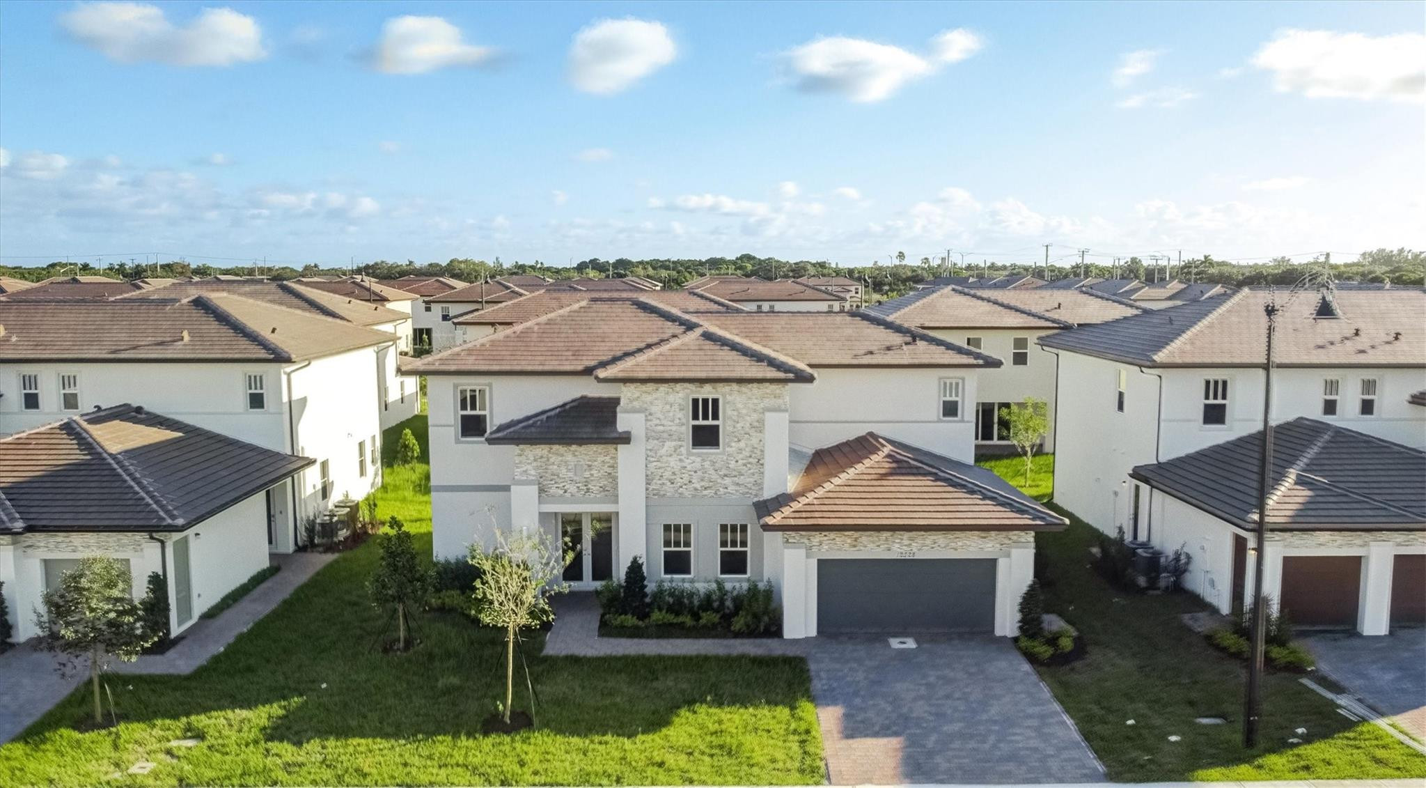 12328 Southwest 43rd Street Davie, FL 33330 - Photo 66 of 95 Large Driveway