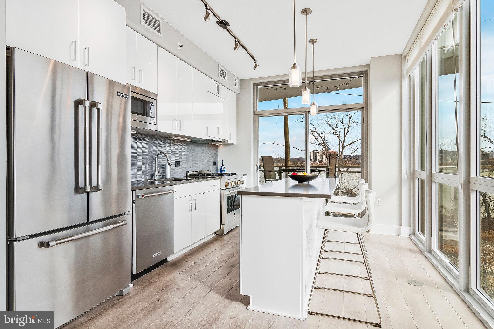 88 V Street Southwest, Unit 201 Washington, DC 20024 - Photo 16 of 67