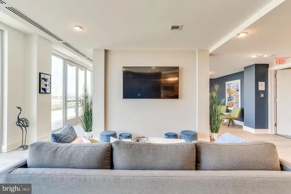 $1,148,777 | 88 V Street Southwest, Unit 201, Washington, DC 20024