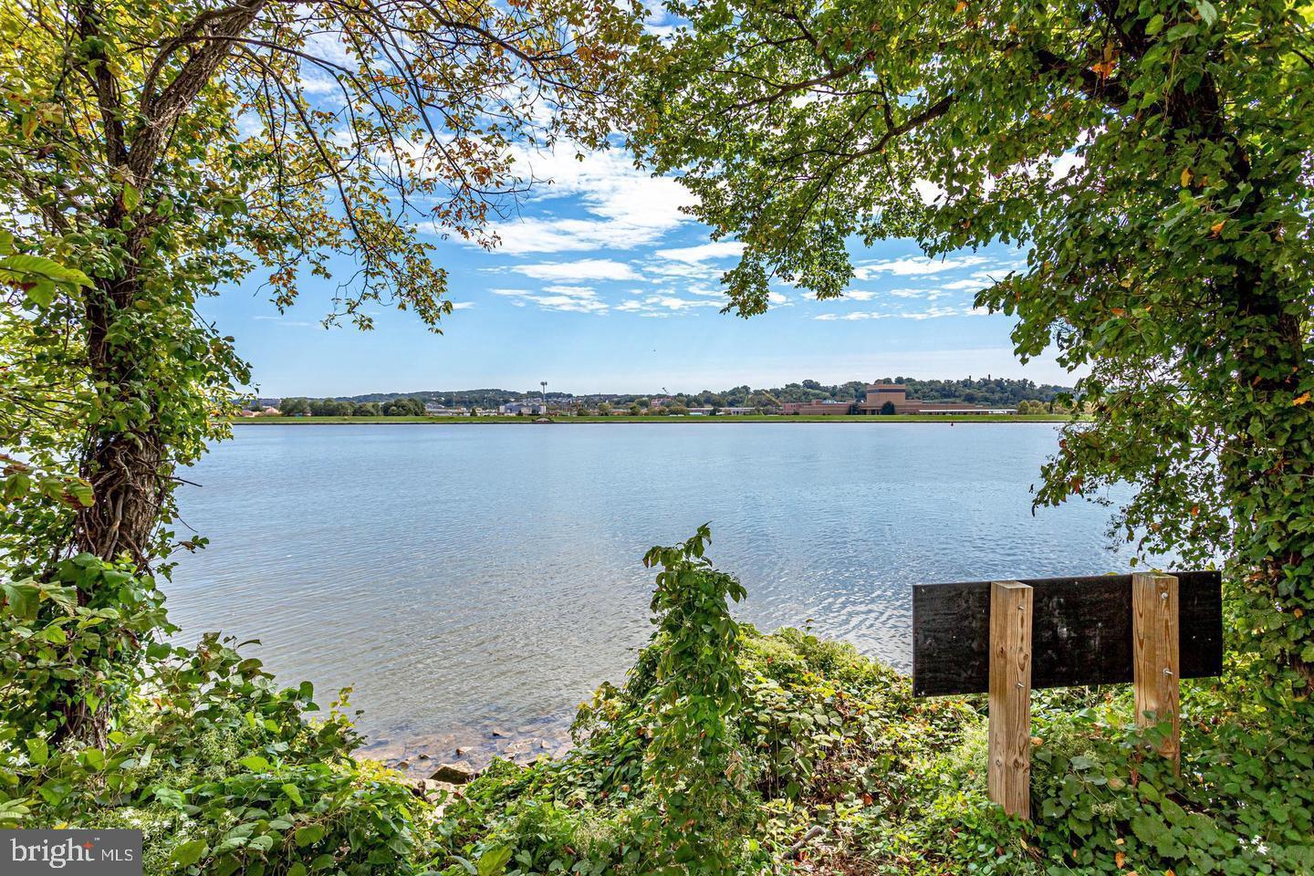 88 V Street Southwest, Unit 201 Washington, DC 20024 - Photo 53 of 67