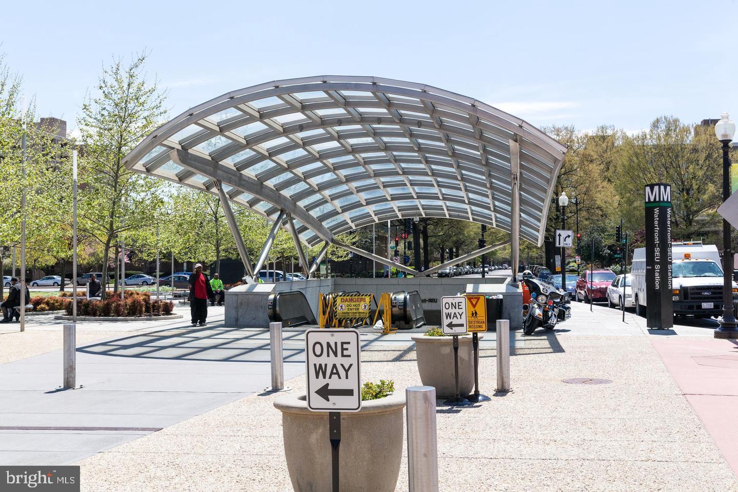 88 V Street Southwest, Unit 201 Washington, DC 20024 - Photo 62 of 67