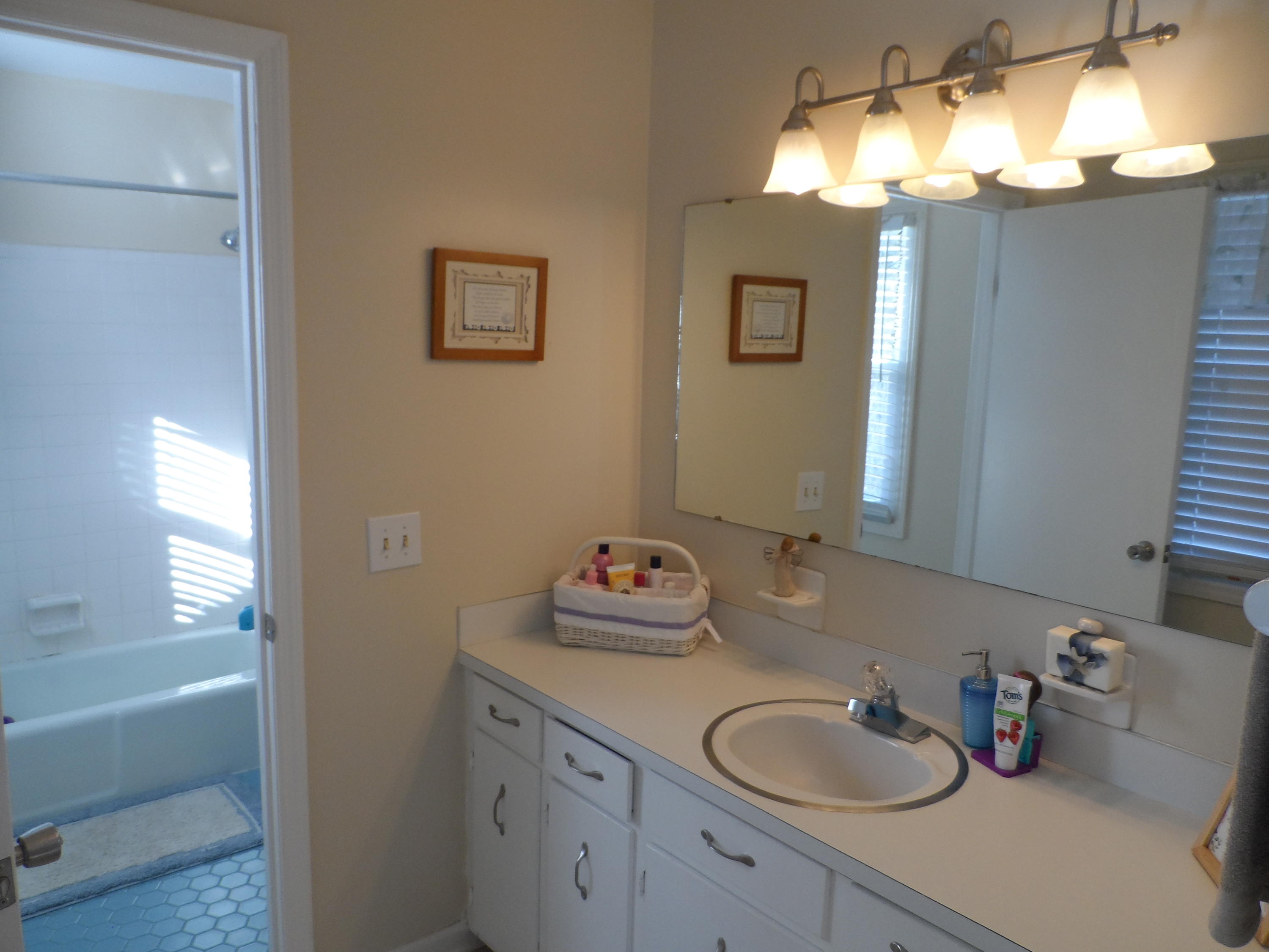 53 Rivers Point Row Charleston, SC 29412 - Photo 14 of 21 16.JPG
