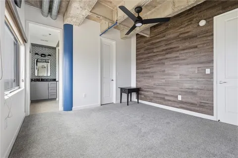 $229,900 | 2940 Baltimore Avenue, Unit 1204, Kansas City, MO 64108