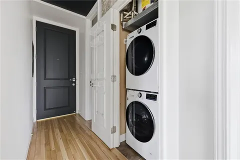 $229,900 | 2940 Baltimore Avenue, Unit 1204, Kansas City, MO 64108