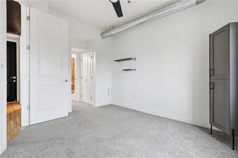 $229,900 | 2940 Baltimore Avenue, Unit 1204, Kansas City, MO 64108