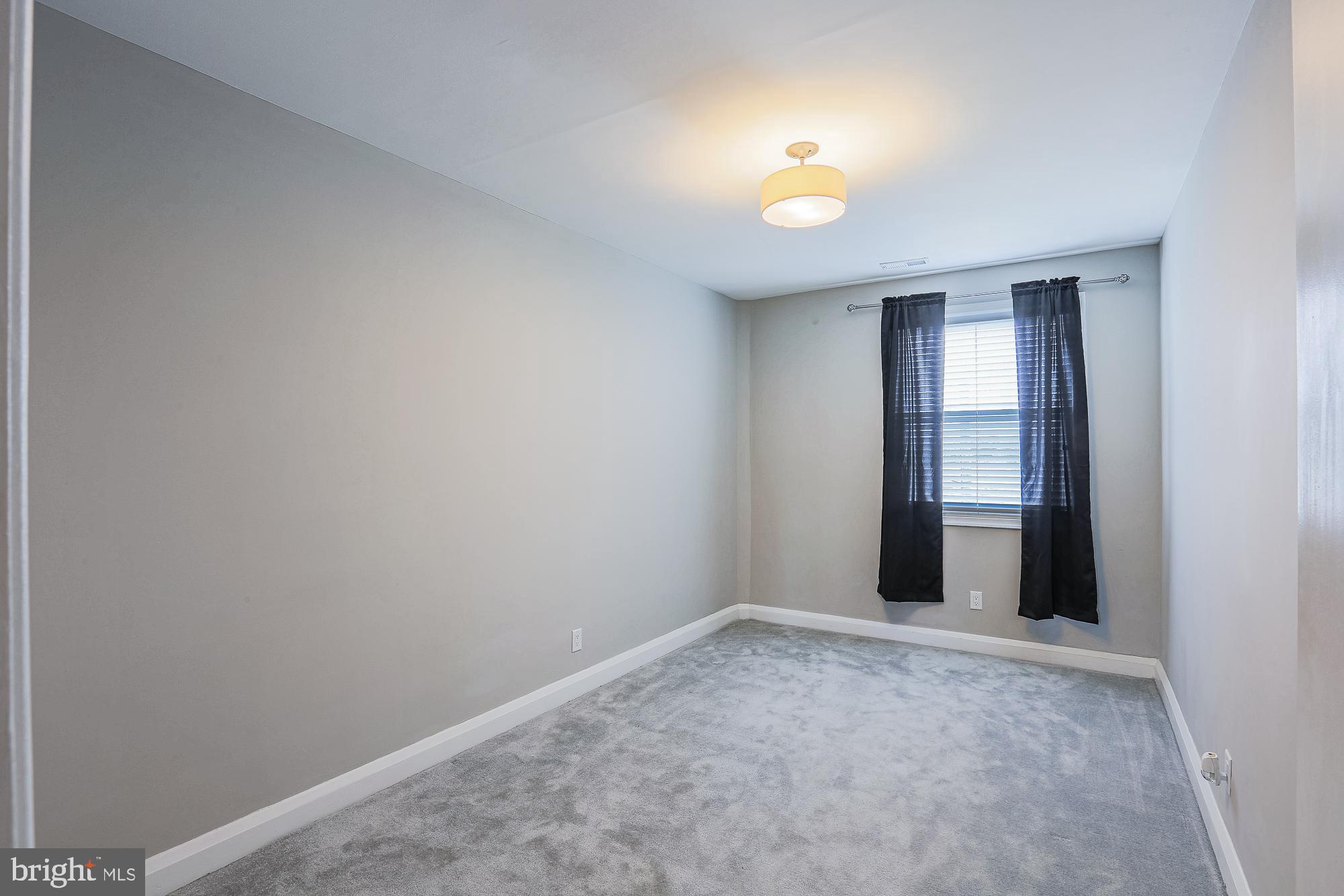 1525 Sheffield Road Baltimore, MD 21218 - Photo 22 of 36