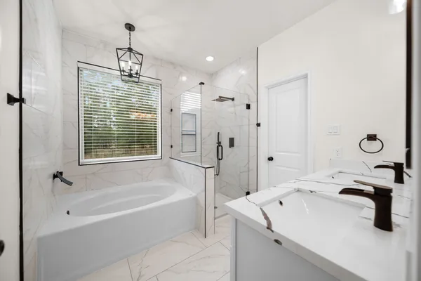 $3,000 | 206 Elianne Lace Court, Conroe, TX 77318