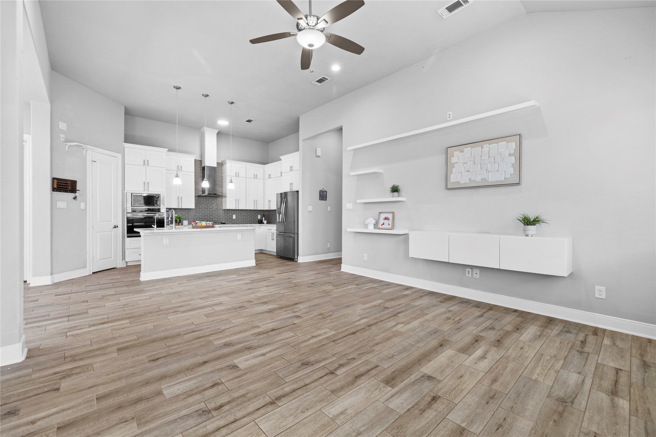 8938 Intervale Street Houston, TX 77075 - Photo 16 of 35 Gallery Image 16