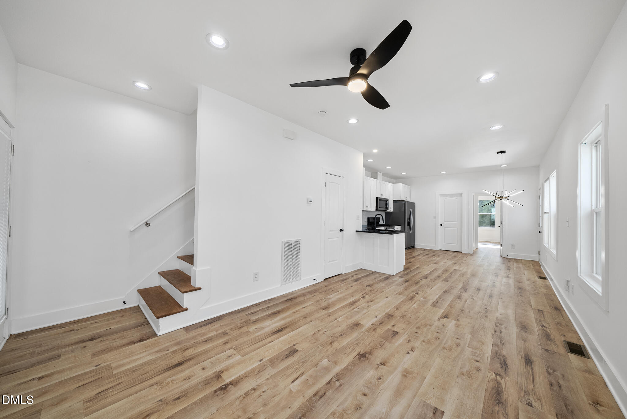 804 Vardaman Street Raleigh, NC 27610 - Photo 7 of 23 DSC08152