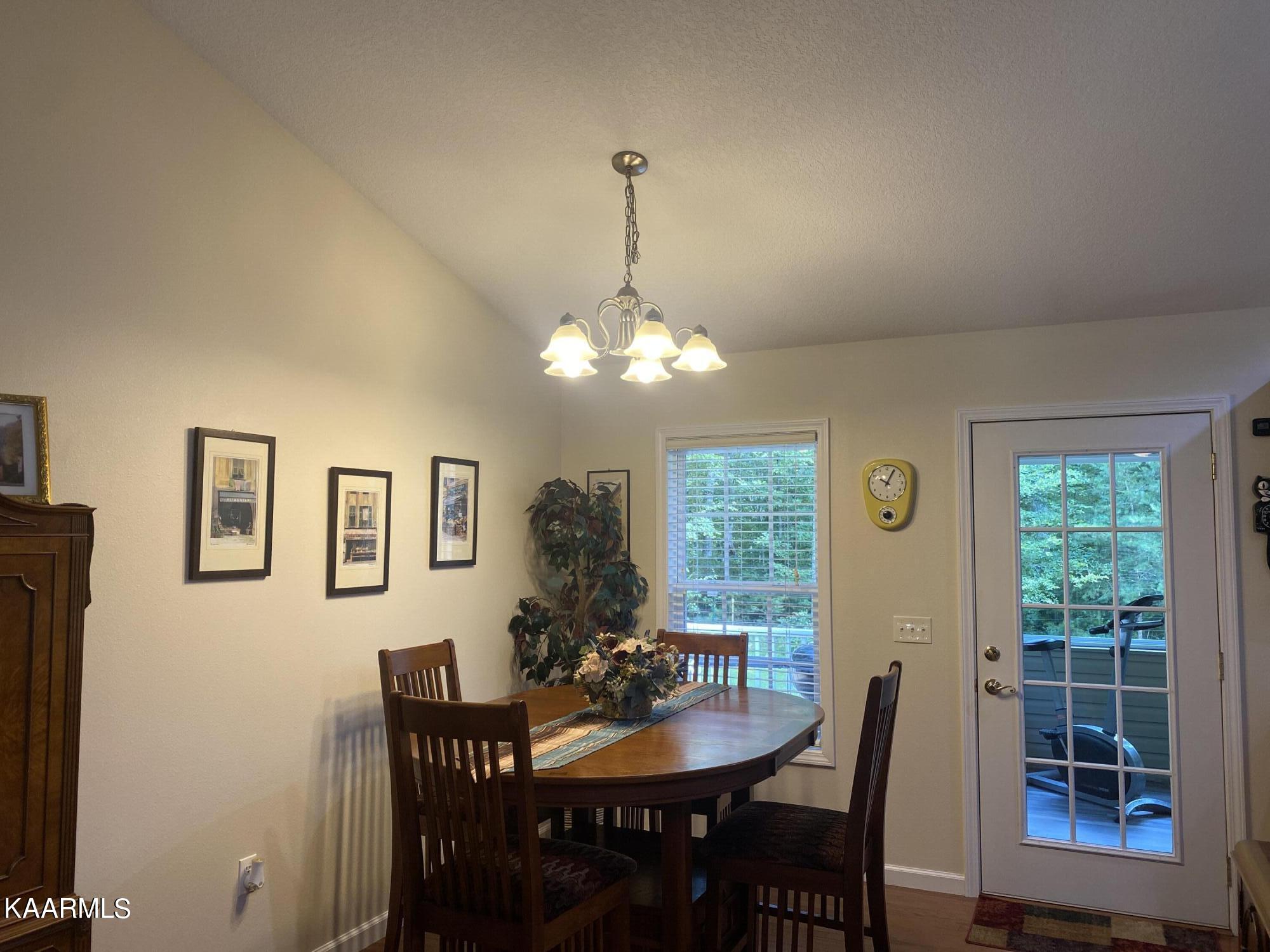 1021 Flathead Road Crossville, TN 38572 - Photo 11 of 43 Dining Room