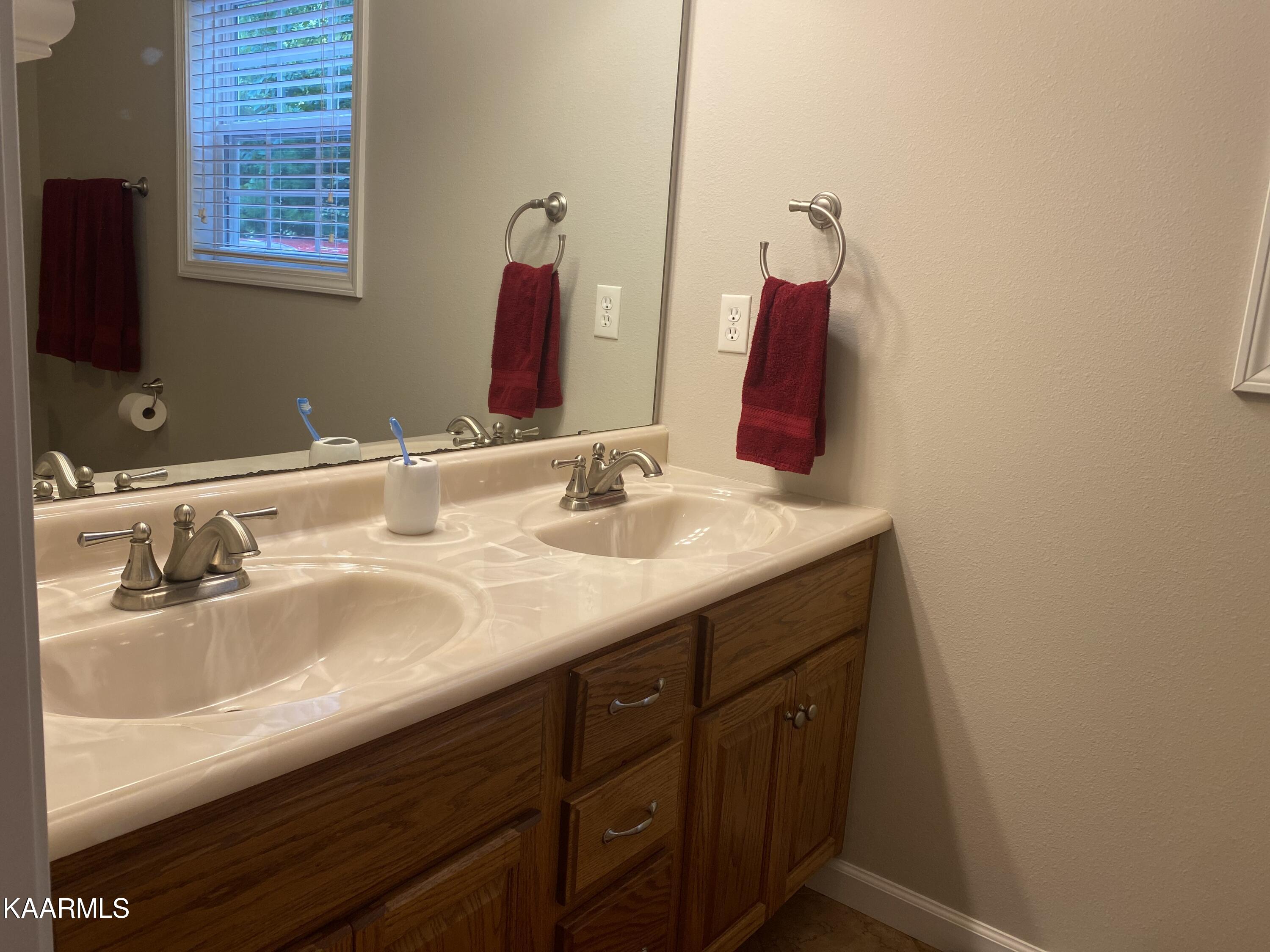 1021 Flathead Road Crossville, TN 38572 - Photo 20 of 43 Double vanity in Master