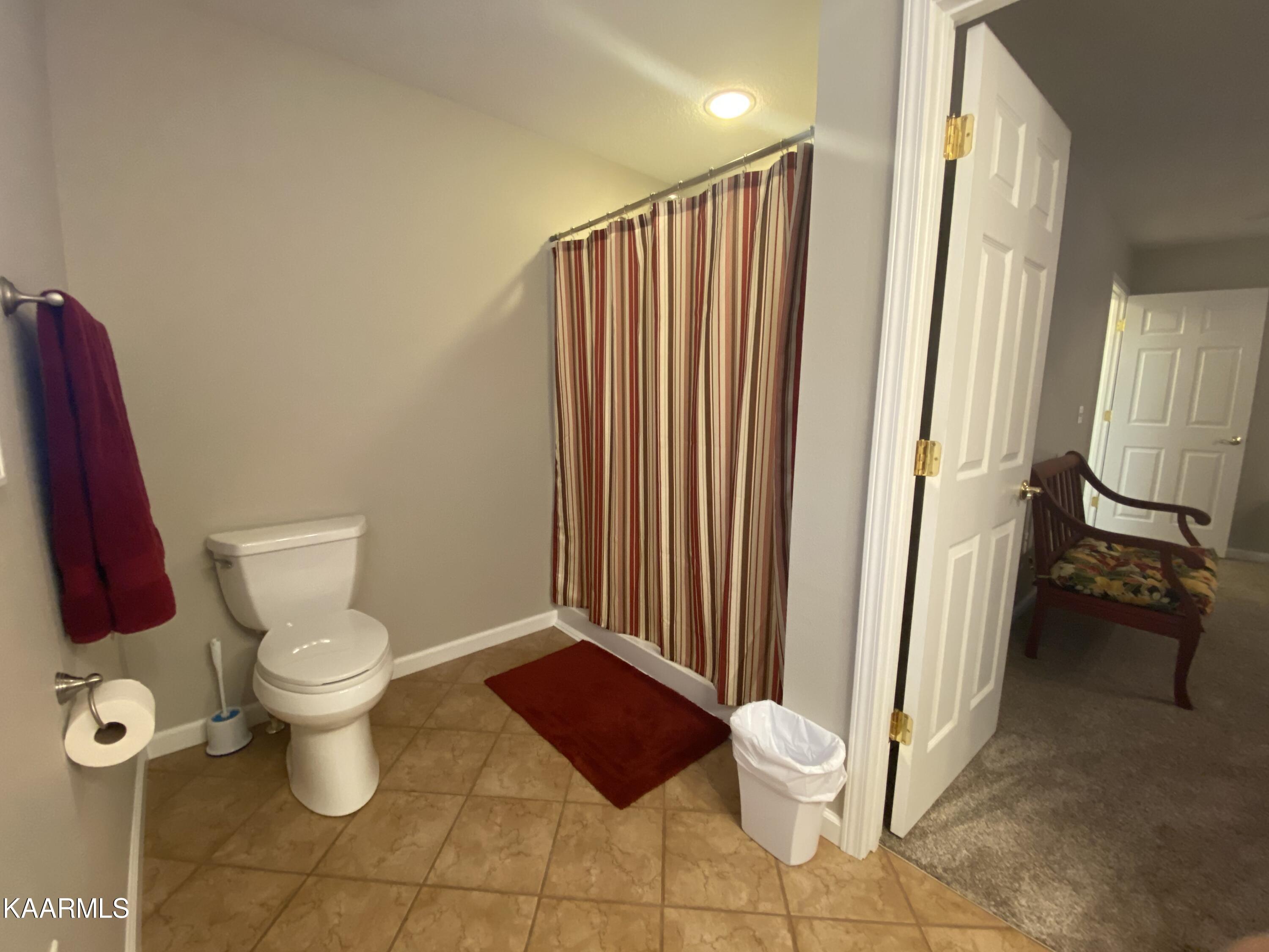 1021 Flathead Road Crossville, TN 38572 - Photo 22 of 43 Master Bath