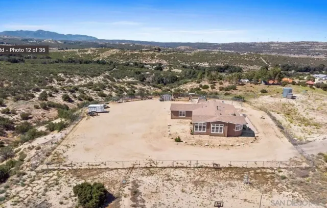 a view of city view and mountain view