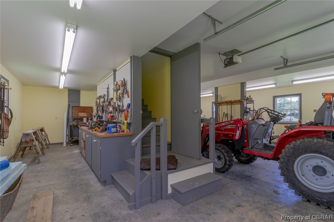 43 Locksley Court Reedville, VA 22539 - Photo 32 of 37 View of garage