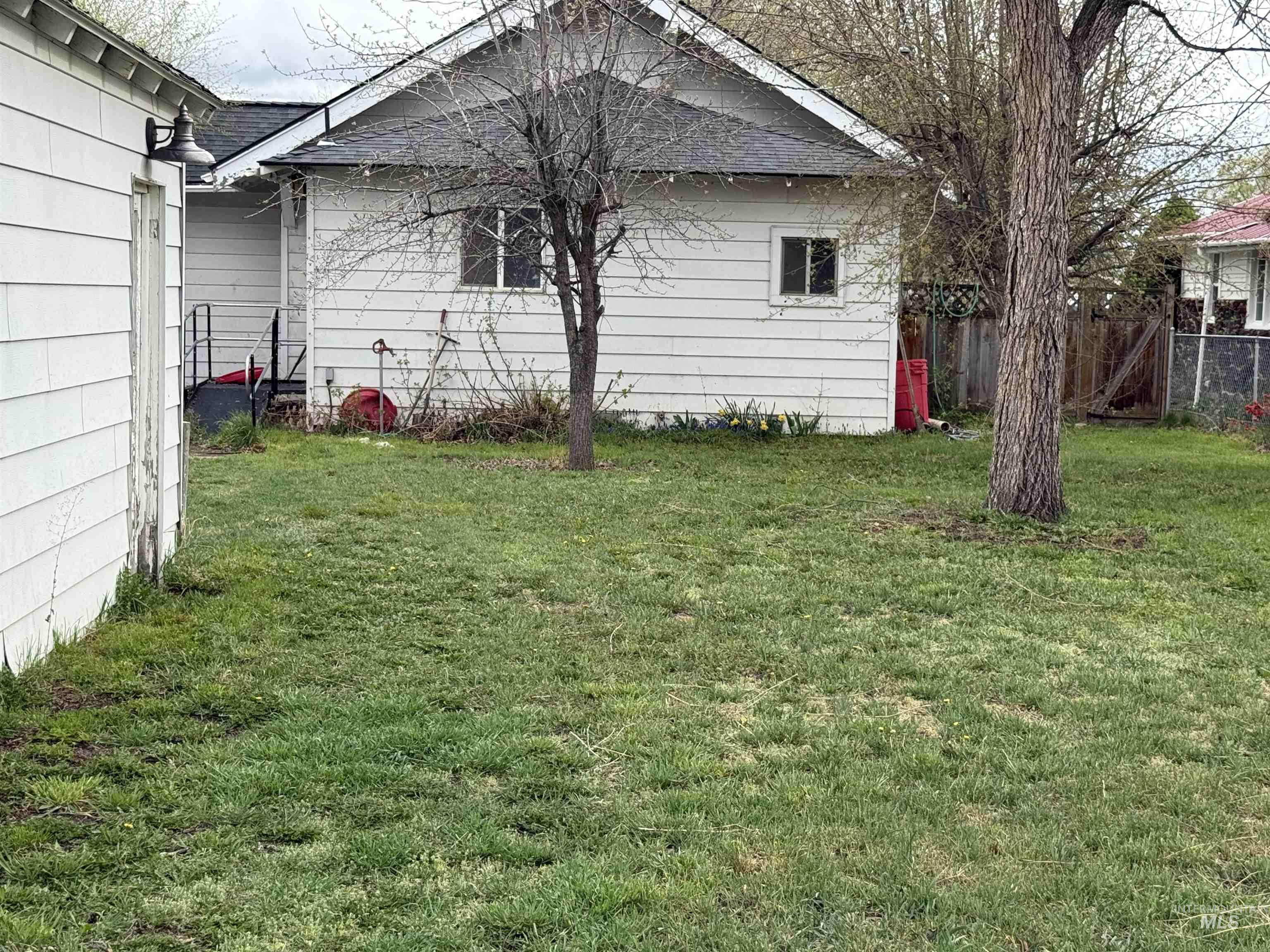 918 5th Street Rupert, ID 83350 - Photo 14 of 14 View of yard