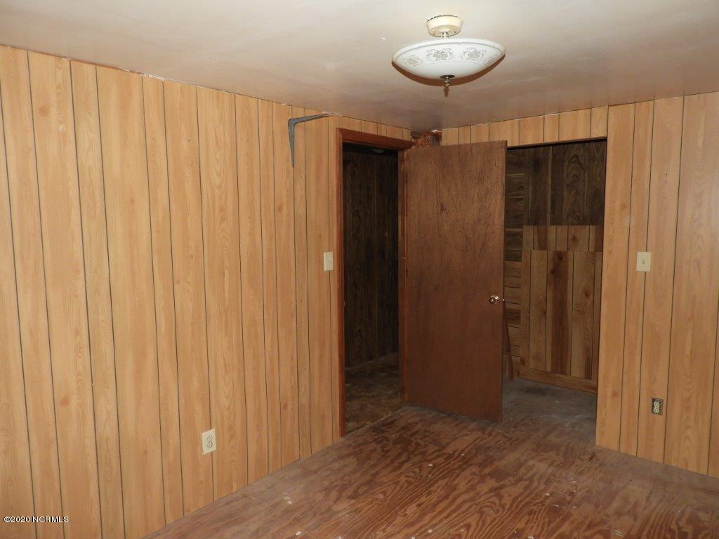 358 Edwards Road Chocowinity, NC 27817 - Photo 6 of 17 52 BEDROOM 2